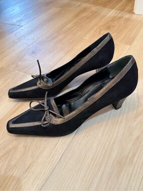 Vintage Italian Black Suede Trim Bow Pumps Kitten Heels Prevata Size 9 Italy
